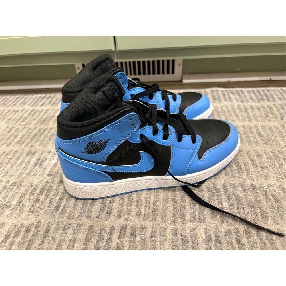 Nike Air Jordan 1 Mid GS Basketball Shoes Blue Black Youth Big Kids Size 7Y - Picture 1 of 10
